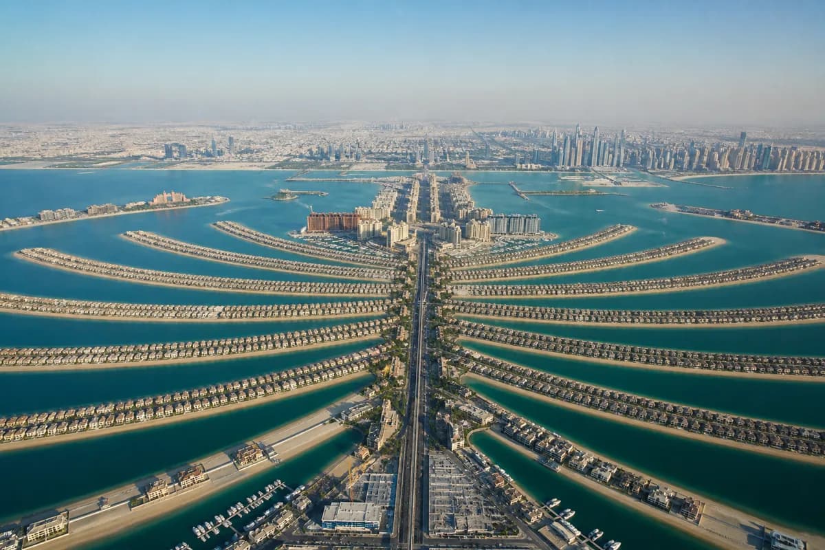 Palm Jumeirah moving area